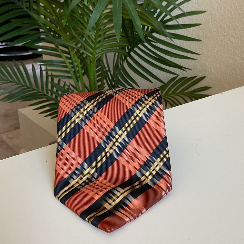 Vanheusen Plaid Mens One Size 100% Silk Freestyle Tie